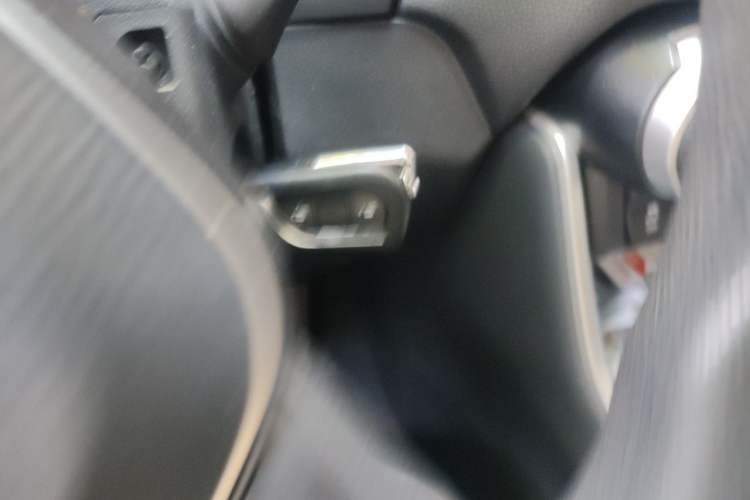 Used Toyota RAV4 2022 2.0L CVT Two-Wheel Drive Urban Edition Vehicle Key