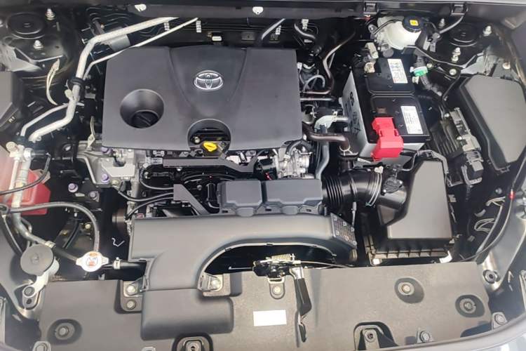 Used Toyota RAV4 2022 2.0L CVT Two-Wheel Drive Fashion Edition Engine Bay