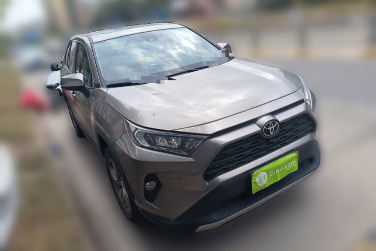 Used Toyota RAV4 2022 2.0L CVT Two-Wheel Drive Fashion Plus Edition Front Right 45 Deg