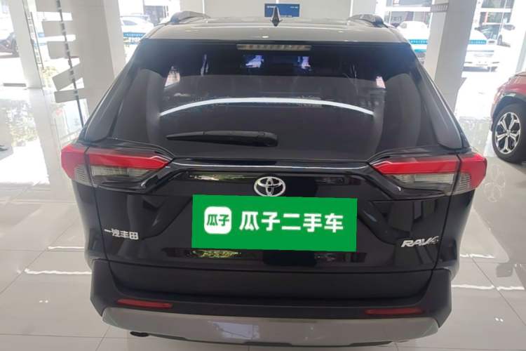 Used Toyota RAV4 2022 2.0L CVT Two-Wheel Drive Fashion Edition Rear