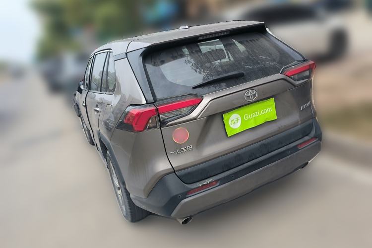 Used Toyota RAV4 2022 2.0L CVT Two-Wheel Drive Fashion Plus Edition Rear Left 45 Deg