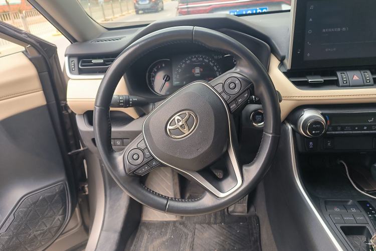 Used Toyota RAV4 2022 2.0L CVT Two-Wheel Drive Fashion Plus Edition Steering Wheel