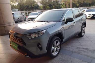 Used Toyota RAV4 2022 2.0L CVT Two-Wheel Drive Fashion Edition