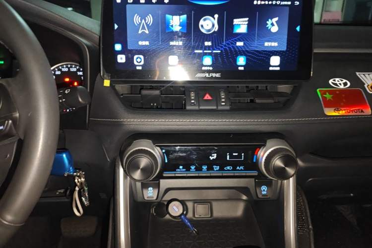 Used Toyota RAV4 2022 2.0L CVT Two-Wheel Drive Urban Edition Audio And AC Panel