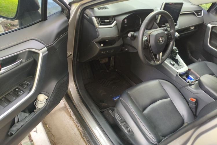 Used Toyota RAV4 2022 Dual-Engine 2.5L E-CVT Four-Wheel Drive Elite Plus Edition Driver Seat