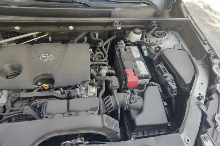 Used Toyota RAV4 2022 2.0L CVT Two-Wheel Drive Fashion Plus Edition Engine Bay Left
