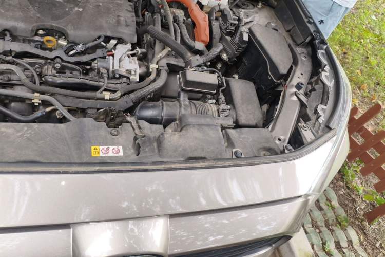 Used Toyota RAV4 2022 Dual-Engine 2.5L E-CVT Four-Wheel Drive Elite Plus Edition Engine Bay Left