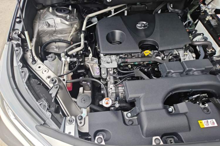 Used Toyota RAV4 2022 2.0L CVT Two-Wheel Drive Urban Edition Engine Bay Right