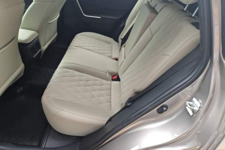 Used Toyota RAV4 2022 2.0L CVT Two-Wheel Drive Urban Edition Left Rear Seat