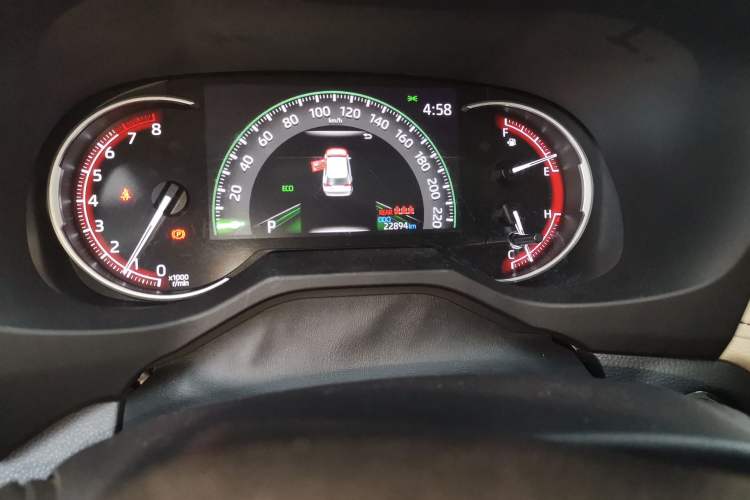 Used Toyota RAV4 2022 2.0L CVT Two-Wheel Drive Fashion Plus Edition Odometer Close Up