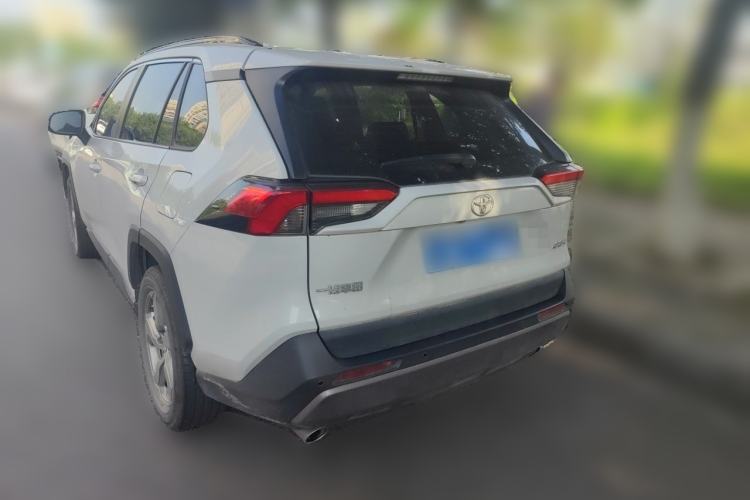 Used Toyota RAV4 2022 2.0L CVT Two-Wheel Drive Fashion Plus Edition Rear Left 45 Deg