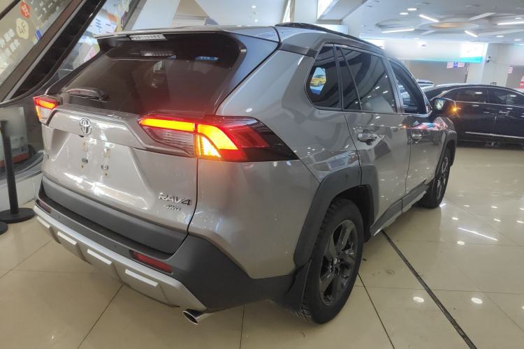 Used Toyota RAV4 2022 2.0L CVT 4x4 Style Plus Edition Rear Right 45 Deg