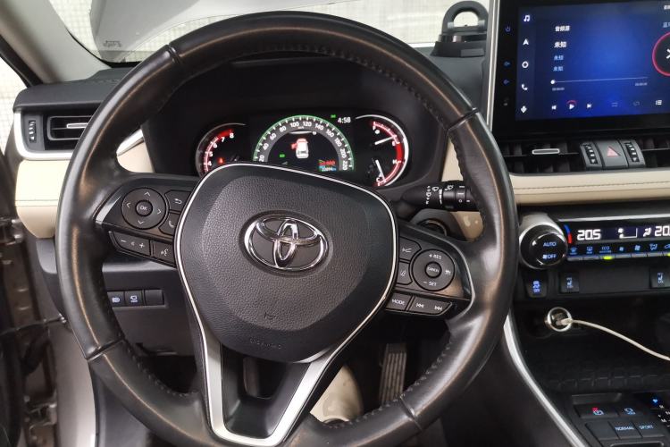 Used Toyota RAV4 2022 2.0L CVT Two-Wheel Drive Fashion Plus Edition Steering Wheel