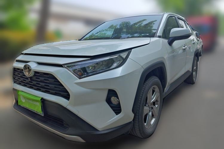 Used Toyota RAV4 2022 2.0L CVT Two-Wheel Drive Fashion Edition Guazi used car, China used car export, Used car for sale, Used Toyota cars, Cheapest cars for sale