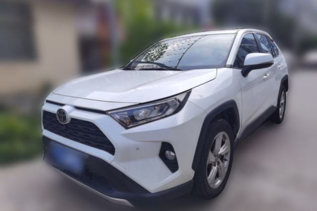 Used Toyota RAV4 2022 2.0L CVT Two-Wheel Drive Fashion Edition