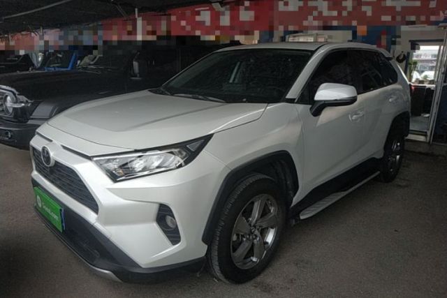 Used Toyota RAV4 2022 2.0L CVT Two-Wheel Drive Fashion Edition