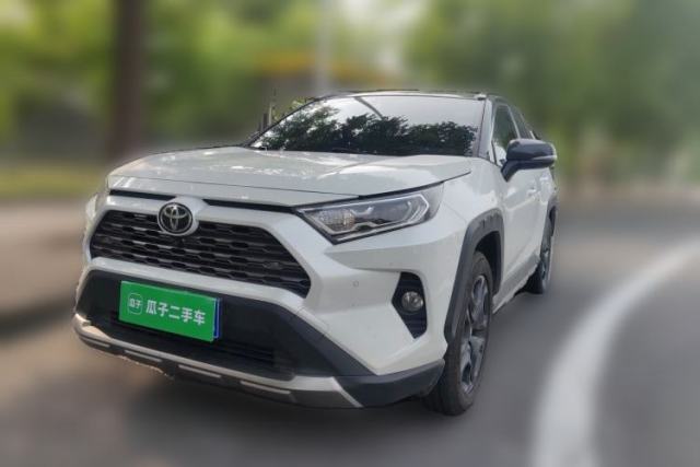 Used Toyota RAV4 2022 2.0L CVT Four-Wheel Drive Premium Edition