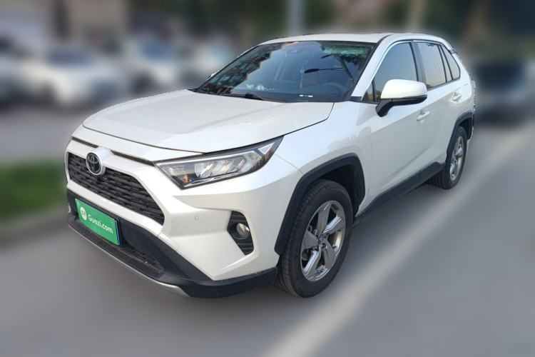 Used Toyota RAV4 2022 2.0L CVT Two-Wheel Drive Fashion Plus Edition Guazi used car, China used car export, Used car for sale, Used  cars, Cheapest cars for sale