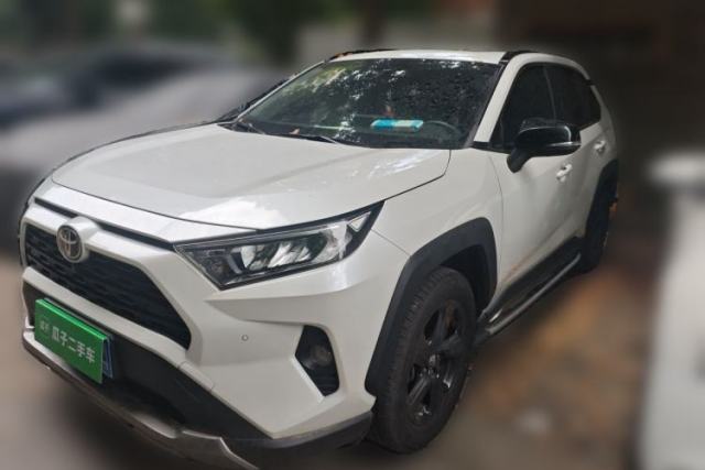 Used Toyota RAV4 2022 2.0L CVT 4x4 Style Plus Edition