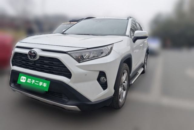Used Toyota RAV4 2022 2.0L CVT Two-Wheel Drive Fashion Plus Edition