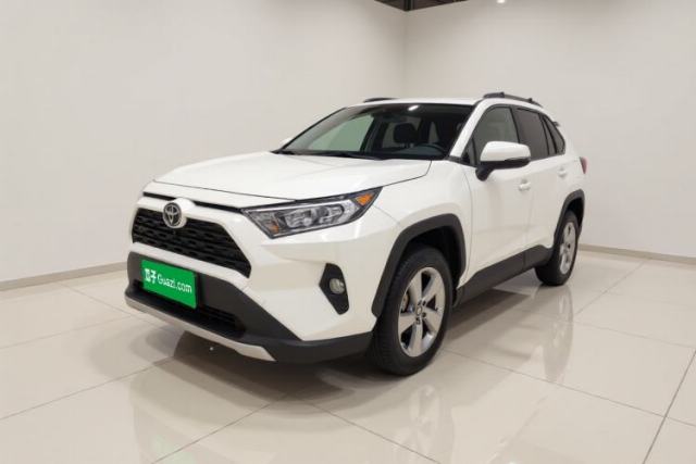 Used Toyota RAV4 2022 2.0L CVT Two-Wheel Drive Fashion Plus Edition