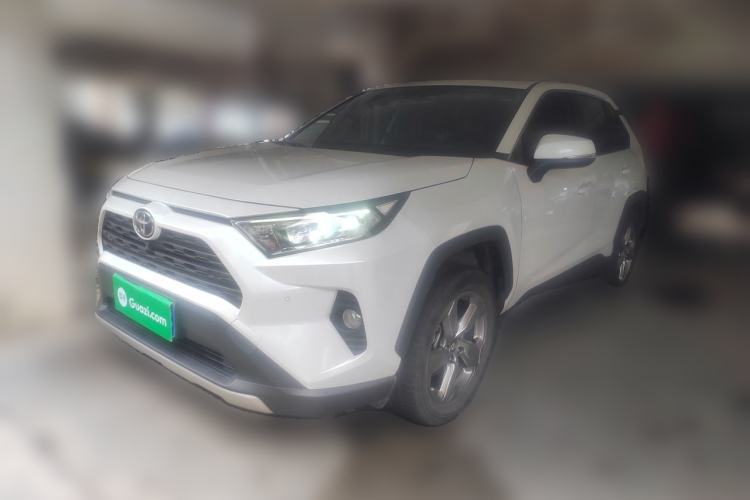 Used Toyota RAV4 2022 2.0L CVT Two-Wheel Drive Fashion Plus Edition Guazi used car, China used car export, Used car for sale, Used  cars, Cheapest cars for sale