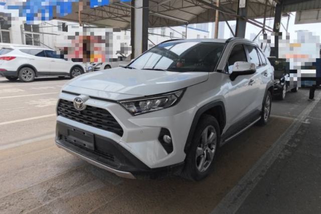 Used Toyota RAV4 2022 2.0L CVT Two-Wheel Drive Fashion Edition