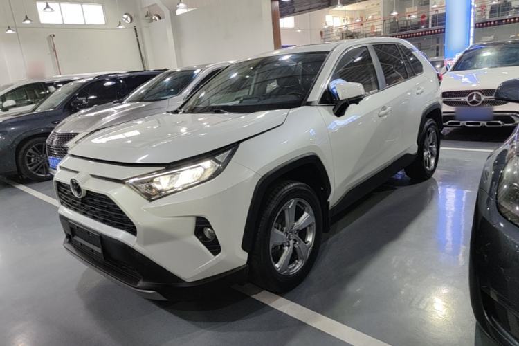 Used Toyota RAV4 2022 2.0L CVT Two-Wheel Drive Fashion Edition Guazi used car, China used car export, Used car for sale, Used  cars, Cheapest cars for sale