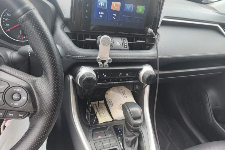 Used Toyota RAV4 2022 2.0L CVT Two-Wheel Drive Urban Edition Audio And AC Panel