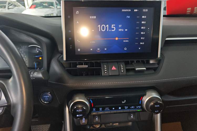 Used Toyota RAV4 2022 Dual-Engine 2.5L E-CVT Four-Wheel Drive Elite Plus Edition Audio And AC Panel