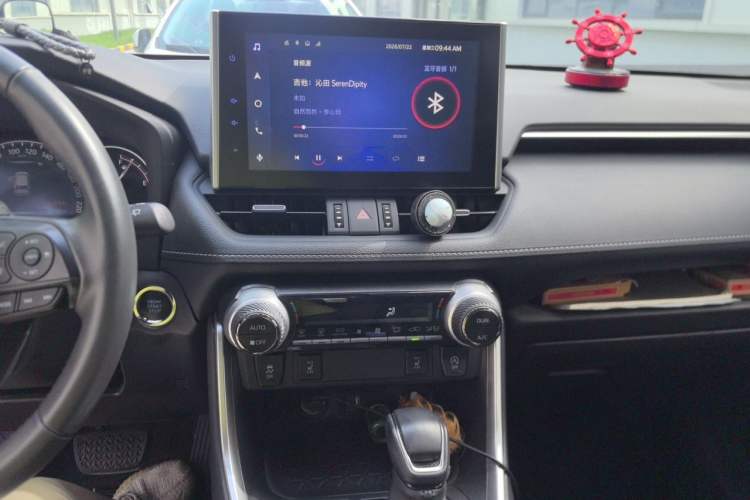 Used Toyota RAV4 2022 2.0L CVT Two-Wheel Drive Fashion Plus Edition Audio And AC Panel