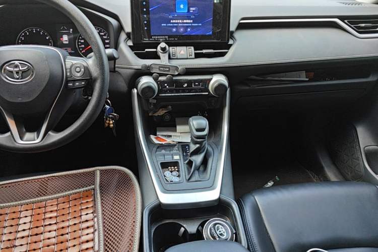 Used Toyota RAV4 2022 2.0L CVT Two-Wheel Drive Urban Edition Audio And AC Panel