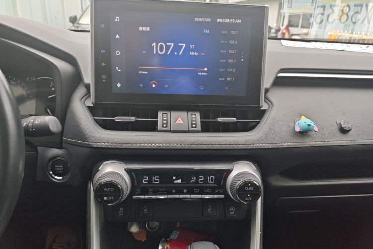 Used Toyota RAV4 2022 2.0L CVT Two-Wheel Drive Fashion Plus Edition Audio And AC Panel