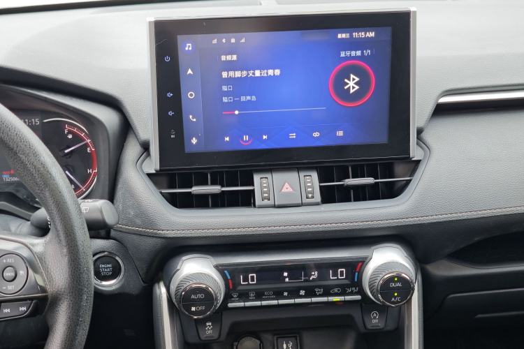 Used Toyota RAV4 2022 2.0L CVT Two-Wheel Drive Fashion Edition Audio And AC Panel
