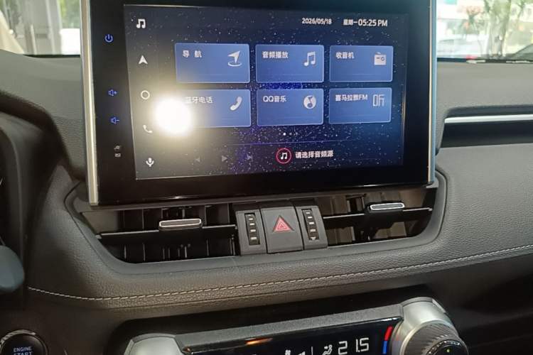 Used Toyota RAV4 2022 2.0L CVT Two-Wheel Drive Fashion Plus Edition Audio And AC Panel