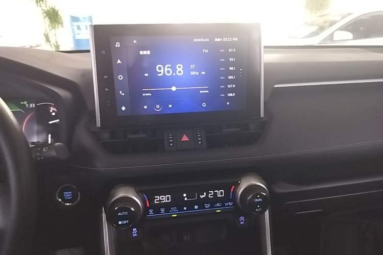 Used Toyota RAV4 2022 2.0L CVT Two-Wheel Drive Fashion Edition Audio And AC Panel