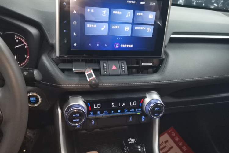 Used Toyota RAV4 2022 2.0L CVT Two-Wheel Drive Fashion Plus Edition Audio And AC Panel