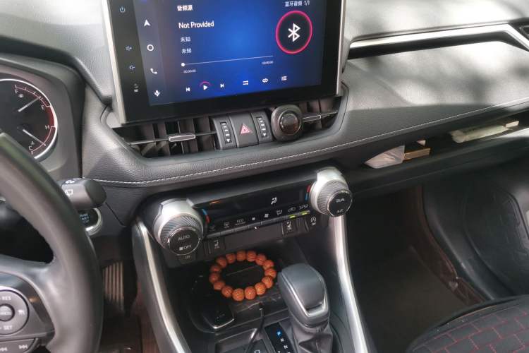 Used Toyota RAV4 2022 2.0L CVT Two-Wheel Drive Fashion Plus Edition Audio And AC Panel