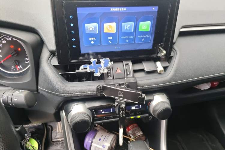 Used Toyota RAV4 2022 2.0L CVT Two-Wheel Drive Urban Edition Audio And AC Panel