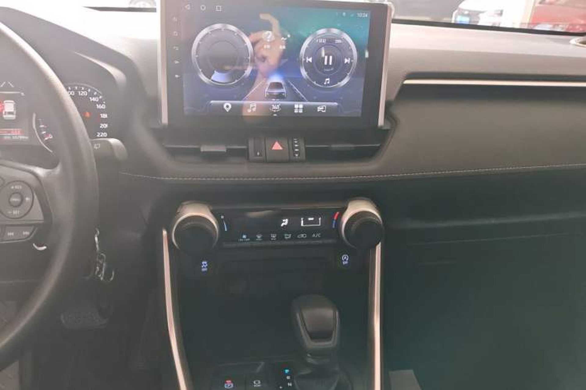 Used Toyota RAV4 2022 2.0L CVT Two-Wheel Drive Urban Edition Audio And AC Panel