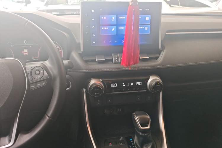 Used Toyota RAV4 2022 2.0L CVT Two-Wheel Drive Fashion Plus Edition Audio And AC Panel