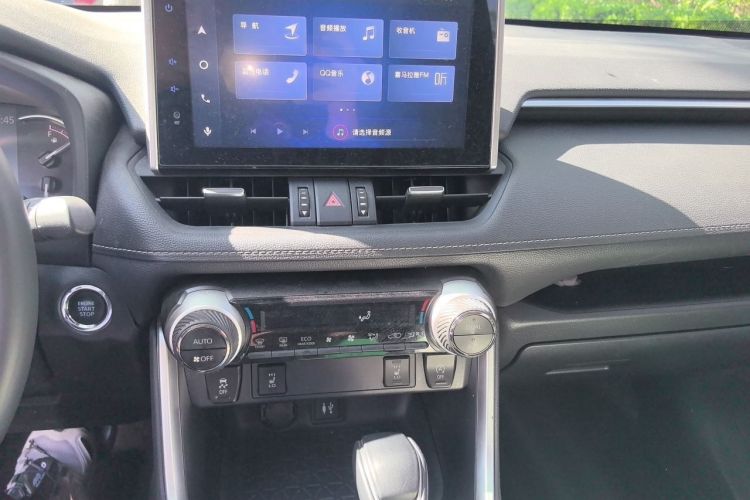 Used Toyota RAV4 2022 2.0L CVT Two-Wheel Drive Fashion Plus Edition Audio And AC Panel