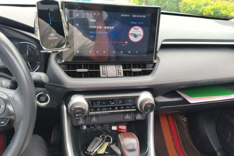 Used Toyota RAV4 2022 2.0L CVT Two-Wheel Drive Fashion Plus Edition Audio And AC Panel