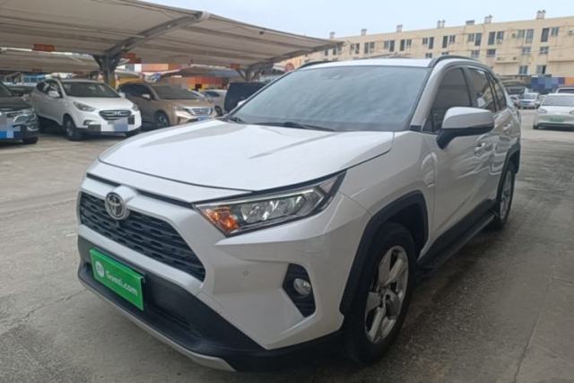 Used Toyota RAV4 2022 2.0L CVT Two-Wheel Drive Fashion Plus Edition