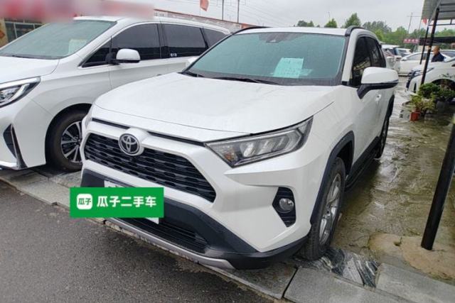 Used Toyota RAV4 2022 2.0L CVT Two-Wheel Drive Fashion Edition
