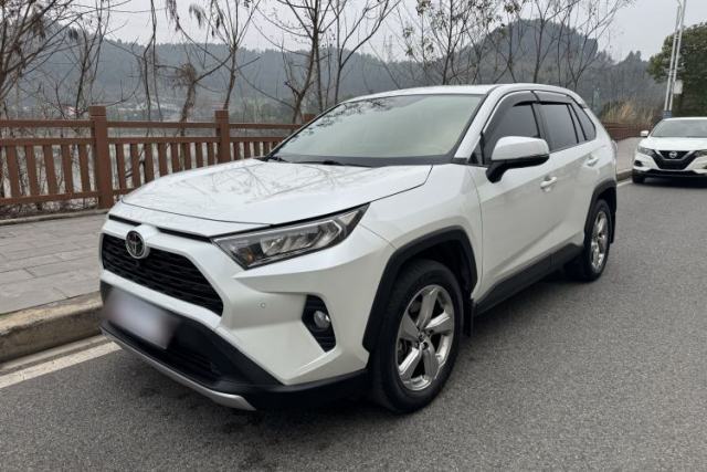 Used Toyota RAV4 2022 2.0L CVT Two-Wheel Drive Fashion Plus Edition