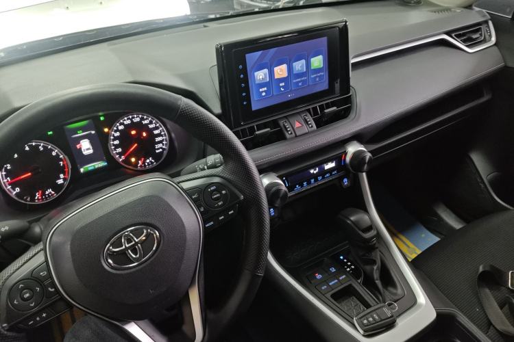 Used Toyota RAV4 2022 2.0L CVT Two-Wheel Drive Urban Edition Center Console