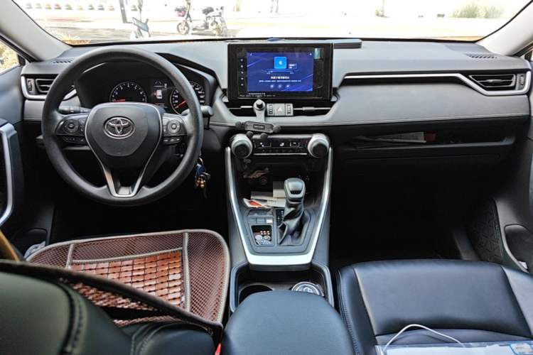 Used Toyota RAV4 2022 2.0L CVT Two-Wheel Drive Urban Edition Center Console