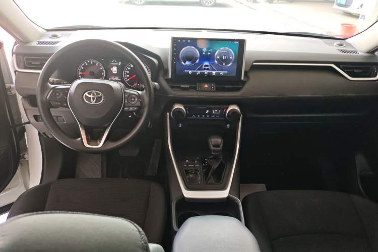 Used Toyota RAV4 2022 2.0L CVT Two-Wheel Drive Urban Edition Center Console