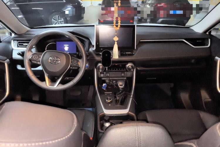 Used Toyota RAV4 2022 Dual-Engine 2.5L E-CVT Four-Wheel Drive Elite Plus Edition Center Console